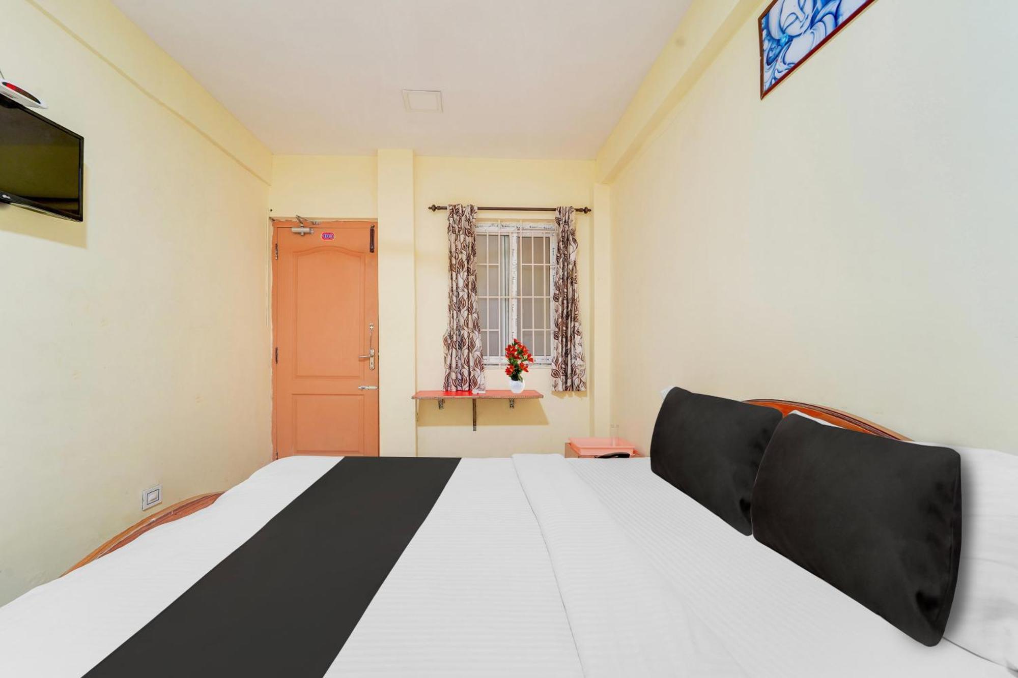 Super Hotel O Airport Road Coimbatore Exteriör bild